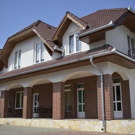 Főnix Apartmanház Nagypáli Exterior foto